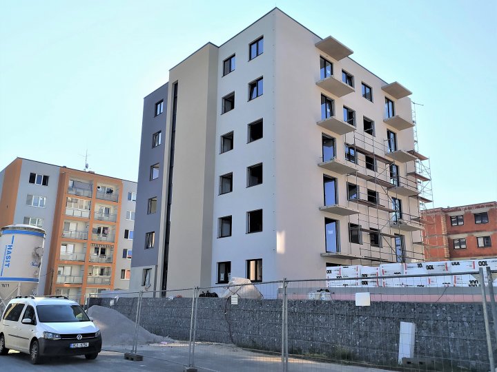 Fasáda na východní věži bytového domu A dokončena!